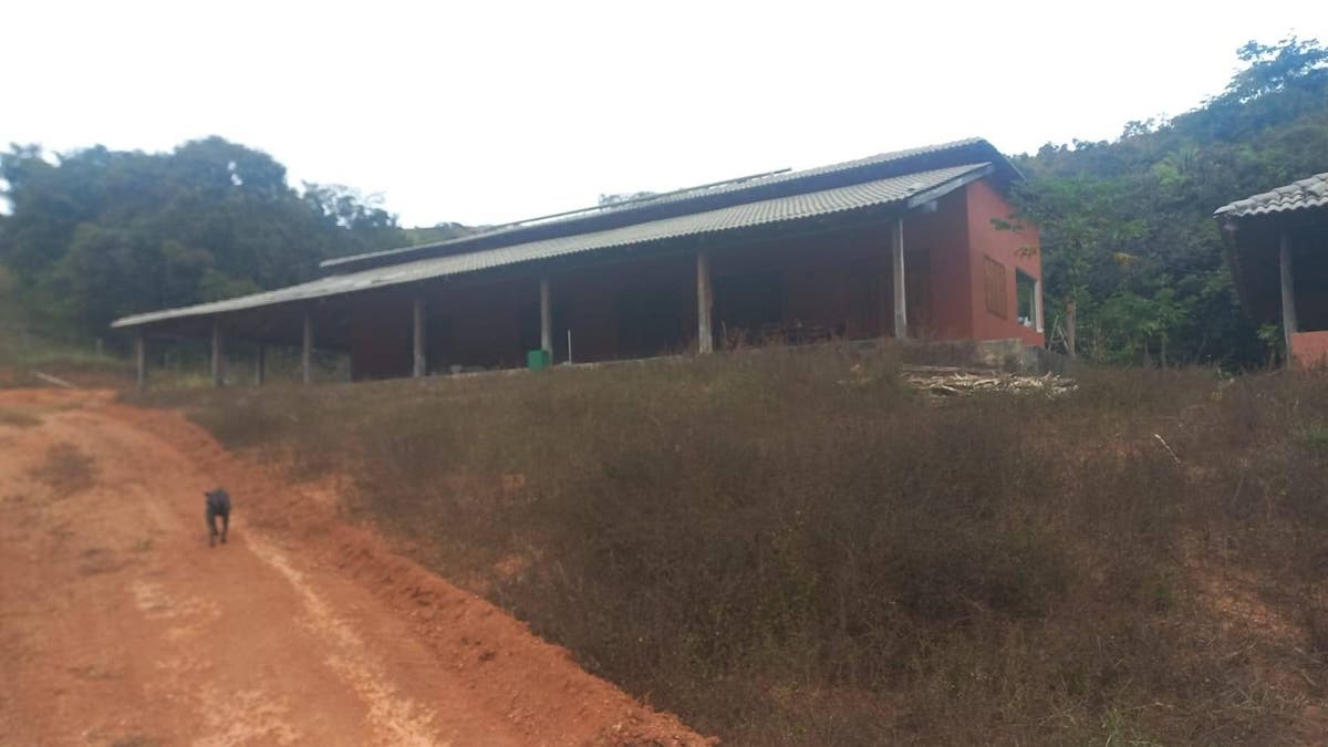 A VENDA FAZENDA BESERRA COM 443,3 HECTARES-PLANALTINA/GO - Fazenda - à venda - Bloco imobiliária LTDA
