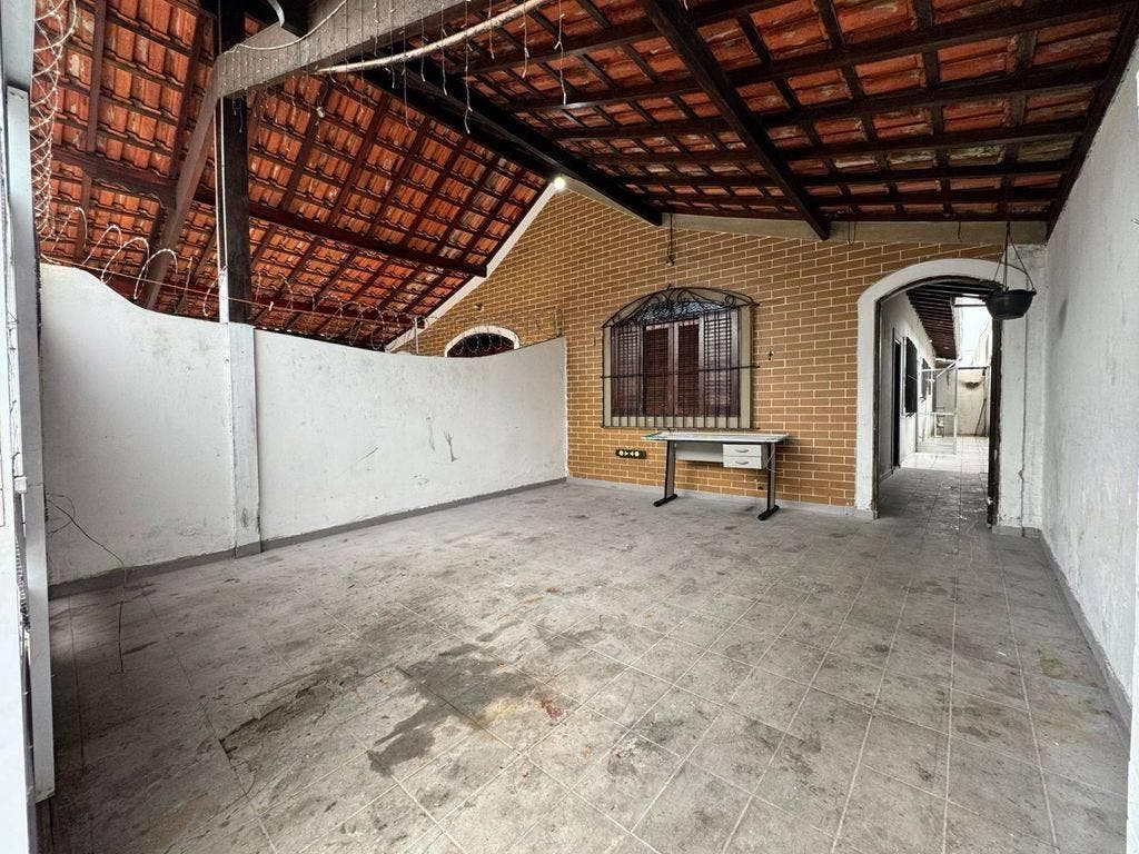 Casa de 2 dormitórios, 1 banheiro e 2 vagas na Tupi, em Praia Grande - SP - Casa em Praia Grande - à venda - CONTEMPLAR IMÓVEIS LTDA