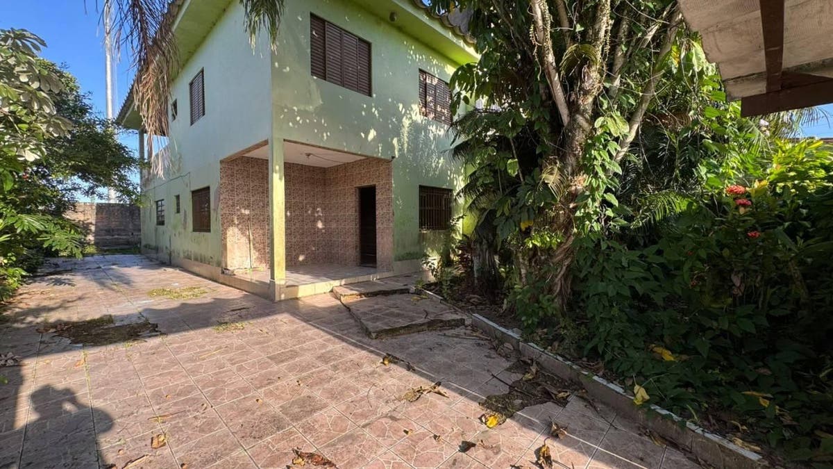 Casa com 3 quartos à Venda, Loty - Itanhaém - Casa em Loty, Itanhaém - à venda - Oliveira Filx Imóveis