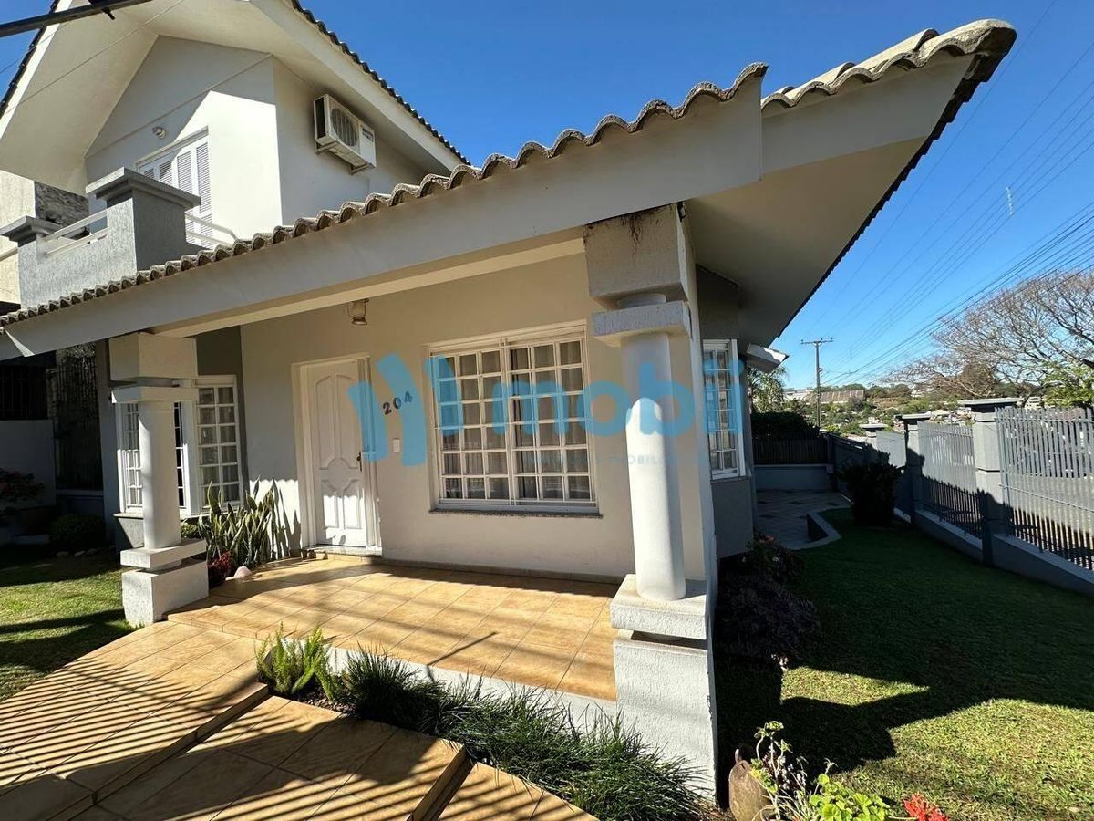 Casa à venda no bairro Centro em Carazinho/RS - Casa em Centro, Carazinho - à venda - Mobii Negocios Imobiliarios LTDA