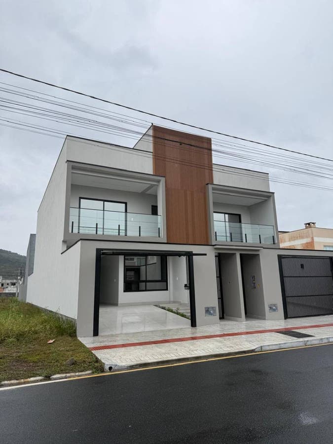 🏡✨ OPORTUNIDADE IMPERDÍVEL EM Balneário Camboriú! - sobrado ✨🏡 - Casa em Nova Esperança, Balneário Camboriú - à venda - GJ Imóveis LTDA