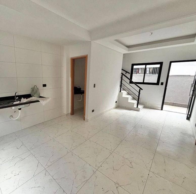 Casa Sobreposta Alta à Venda na Vila Tupi, Praia Grande – Dormitórios 2 - Casa de Condomínio em Praia Grande - à venda - CONTEMPLAR IMÓVEIS LTDA