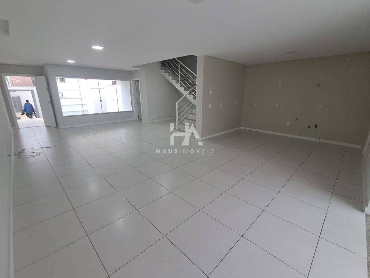 Geminado para locação ref:7094 - Casa Geminada em Ilha da Figueira, Jaraguá do Sul - para locação - HAUS IMÓVEIS LTDA