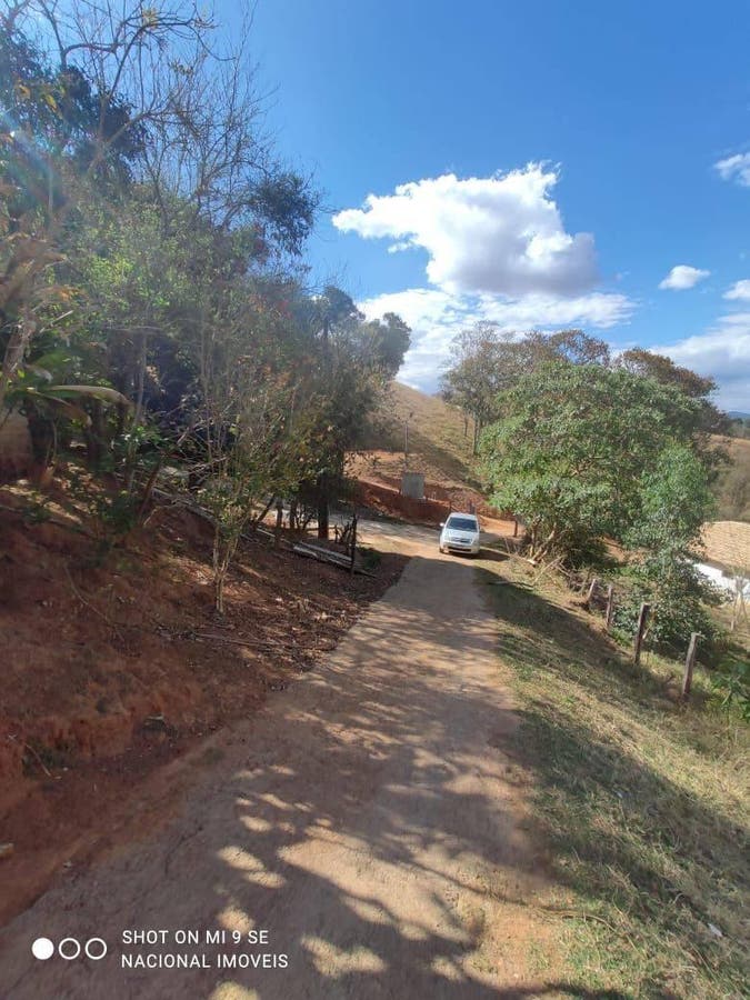 Sítio com 3 dormitórios à venda, 193600 m² por R$ 950.000 - Rural - Piranguinho/MG - Sítio em Piranguinho - à venda - Colibri Imóveis Ltda