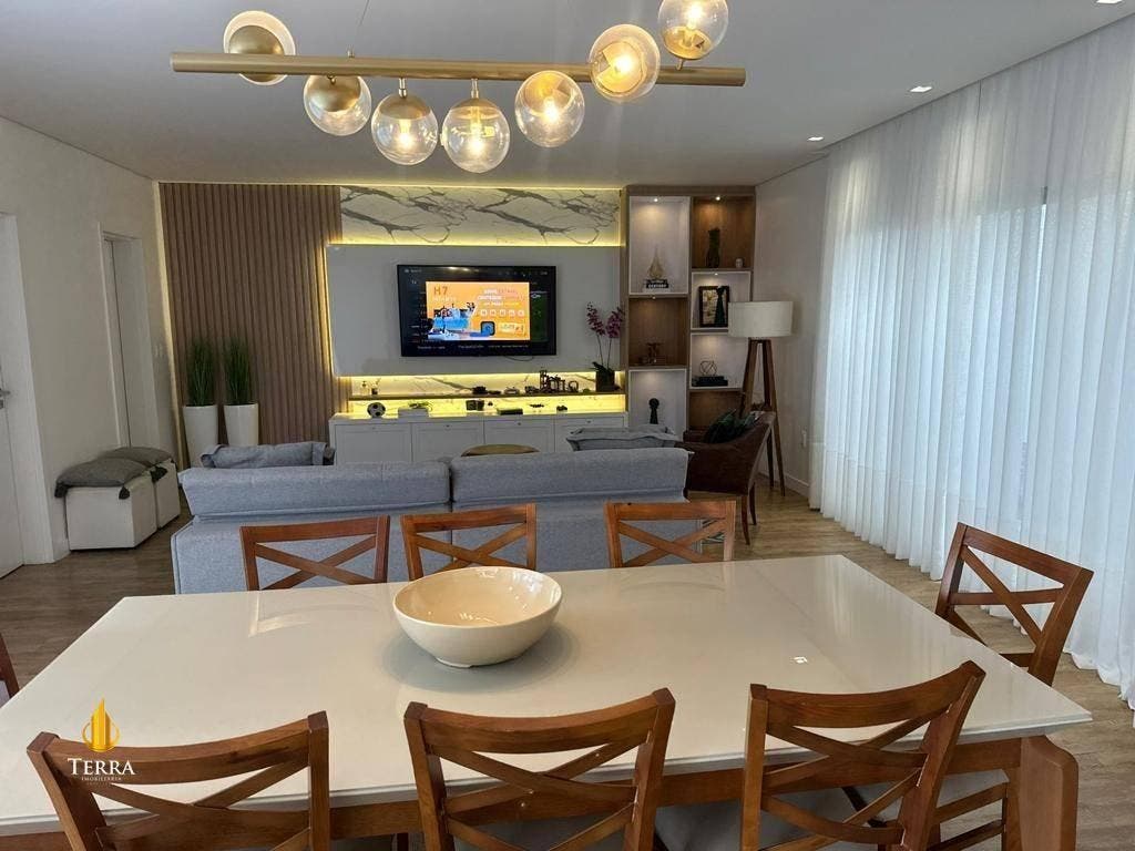 Casa mobiliada a venda localizada no Centro em Itajaí. - Casa em Centro, Itajaí - à venda - IMOBILIÁRIA TERRA ITAJAI LTDA