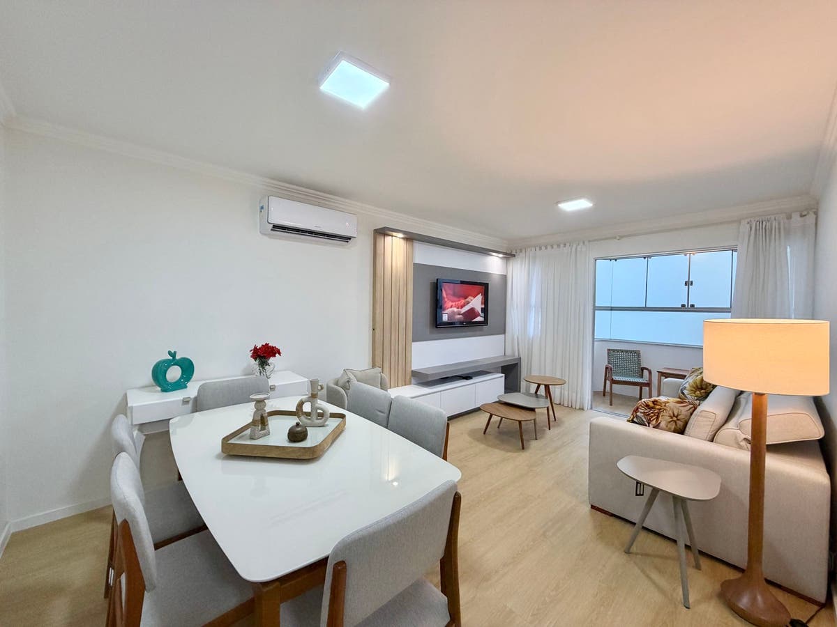 Apartamento à Venda Mobiliado, 2 Dormitórios (1 Suíte), Dep. de Empregada, 90M², Vaga Privativa, Centro, Balneário Camboriú - Apartamento em Centro, Balneário Camboriú - à venda - IMEX INVESTIMENTOS LTDA