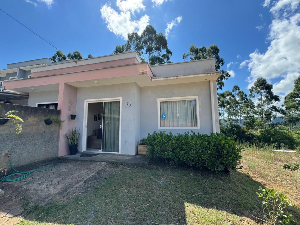 Casa Geminada com 2 quartos, Centro - Laurentino - Sobrado/Geminada em Centro, Laurentino - à venda - VALLE IMÓVEIS
