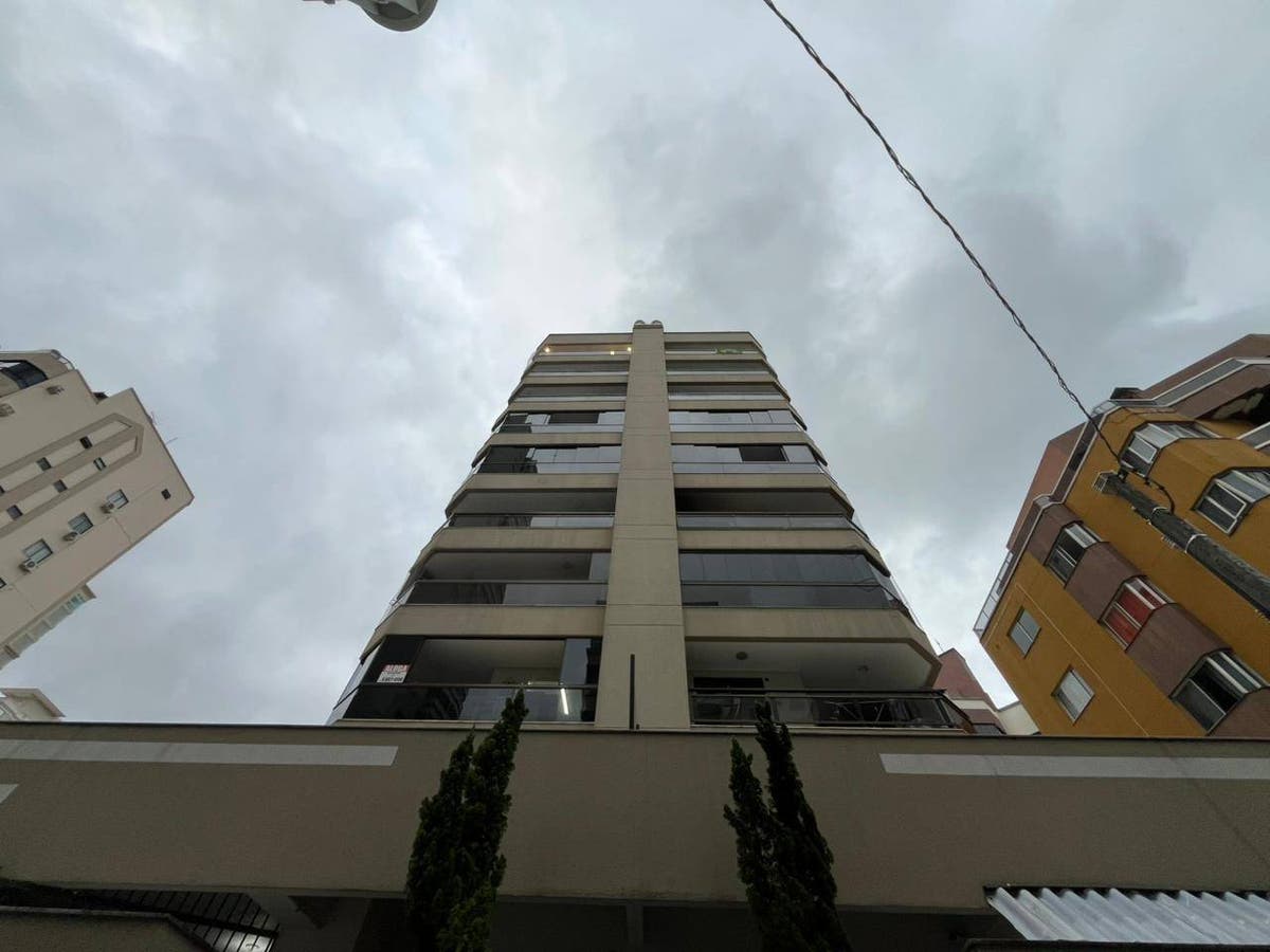 Apto 3 dormitórios (1 suíte) — Pedras Brancas, Itapema/SC - Apartamento em Meia Praia, Itapema - à venda - Portal Imóveis Itapema