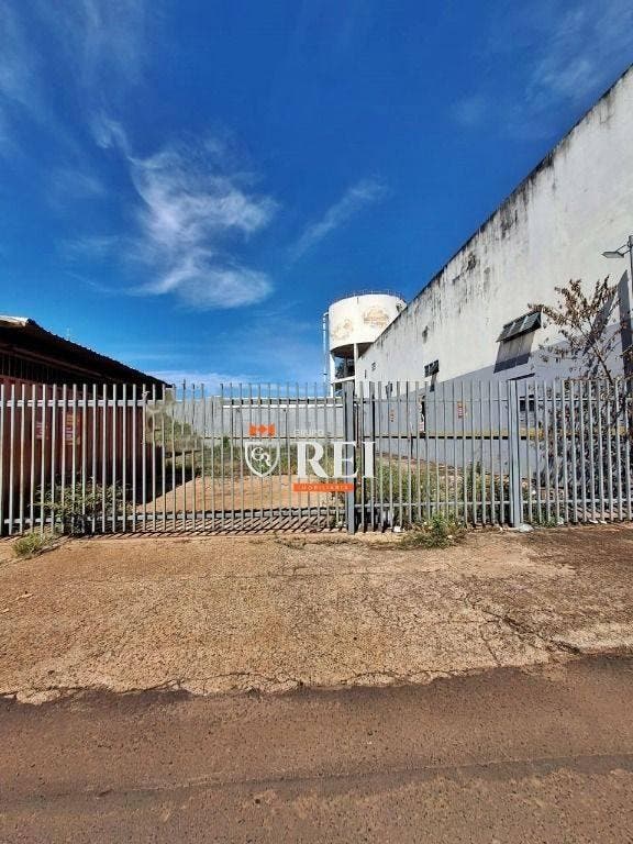 TERRENO Á VENDA - LOCALIZAÇÃO COMERCIAL ??ÁREA TOTAL 325 m² VALOR R$ 1.000.000,00 TE2810 - Lote/Terreno em Popular, Rio Verde - à venda - IMOBILIARIA REI EMPREENDIMENTOS S/S LTDA