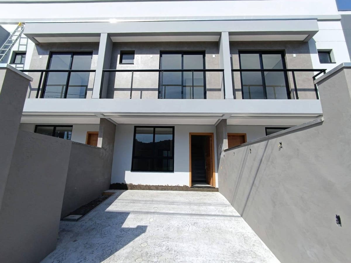 🏡 SOBRADO DE ALTO PADRÃO À VENDA | SÃO FRANCISCO DE ASSIS – CAMBORIÚ/SC - Apartamento em São Francisco de Assis, Camboriú - à venda - GJ Imóveis LTDA