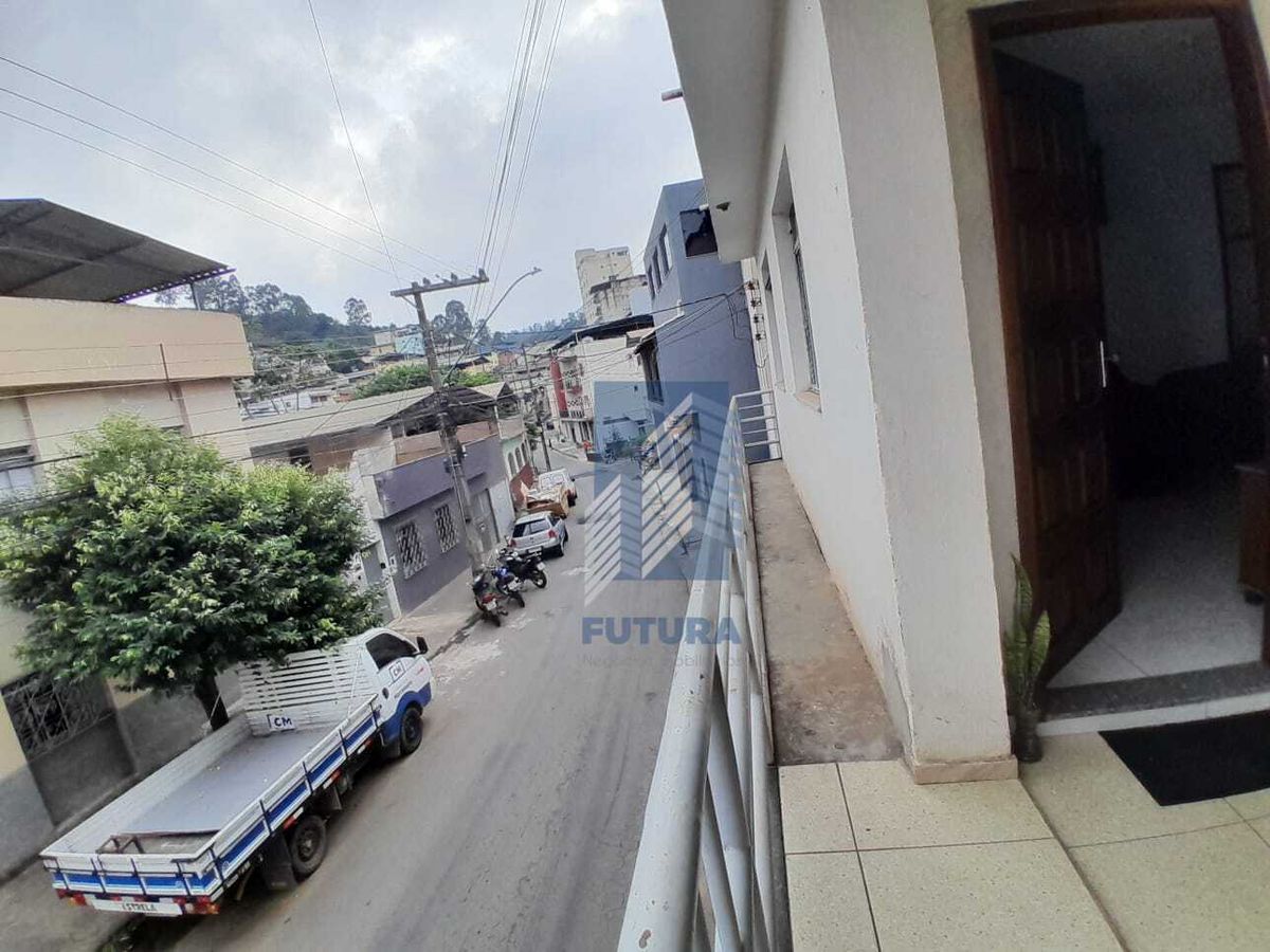 CASA COM PONTO COMERCIAL E A APARTAMENTO À VENDA NO BAIRRO SANTO ANTONIO, VIÇOSA/ MG - Casa em Santo Antonio, Viçosa - à venda - FUTURA EMPREENDIMENTOS E NEGÓCIOS IMOBILIÁRIOS EIRELI. -ME