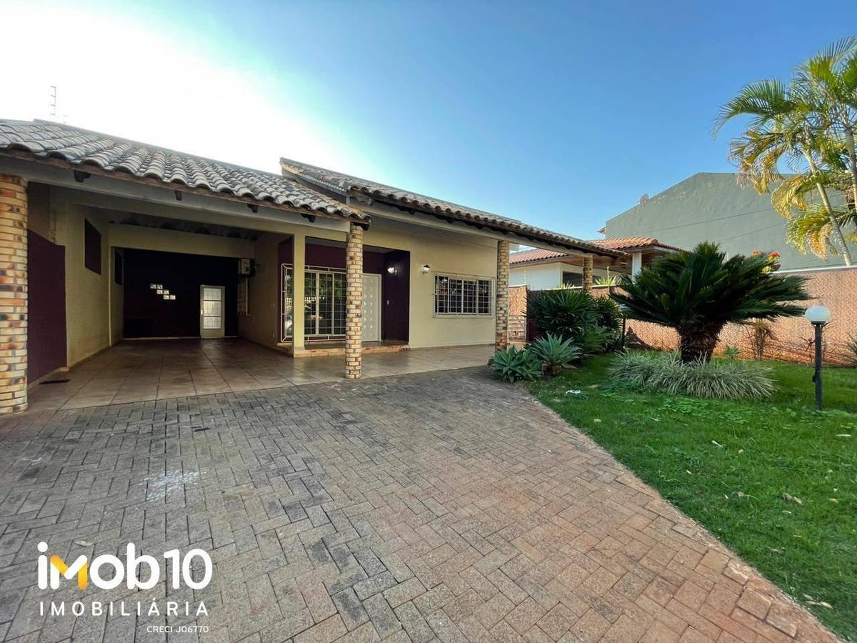 CASA PARA COM 3 QUARTOS E PISCINA ALUGAR (R$3.800,00) VILA YOLANDA FOZ DO IGUAÇU - PR - Casa em Vila Yolanda, Foz do Iguaçu - para locação - Imob10 Imobiliária Ltda
