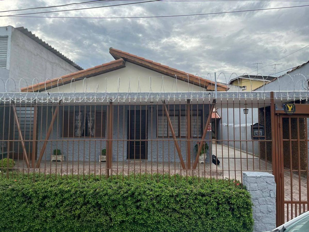 Casa, 3 quartos, 240 m² - Foto 3