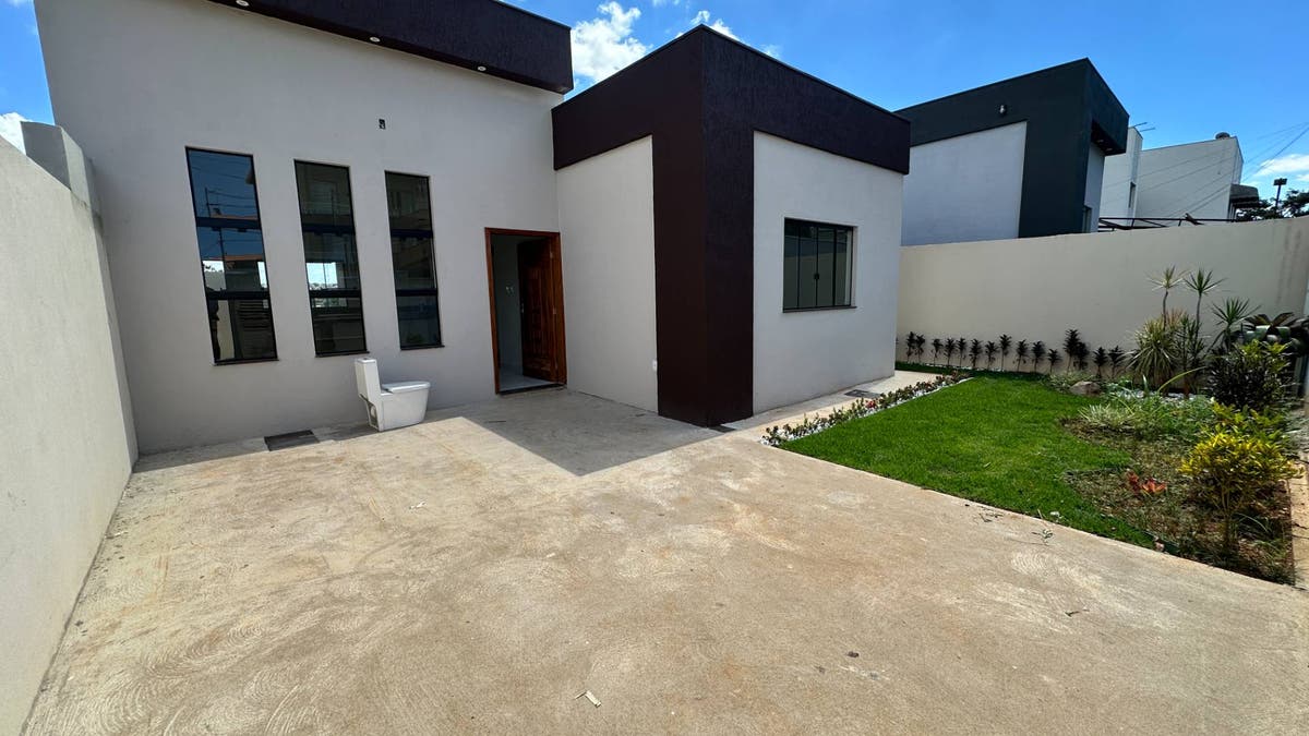 Casa Moderna e Espaçosa 3 Quartos no Bairro São Sebastião - Igarapé - Casa em São Sebastião, Igarapé - à venda - Via M Empreendimentos Imobiliários Ltda