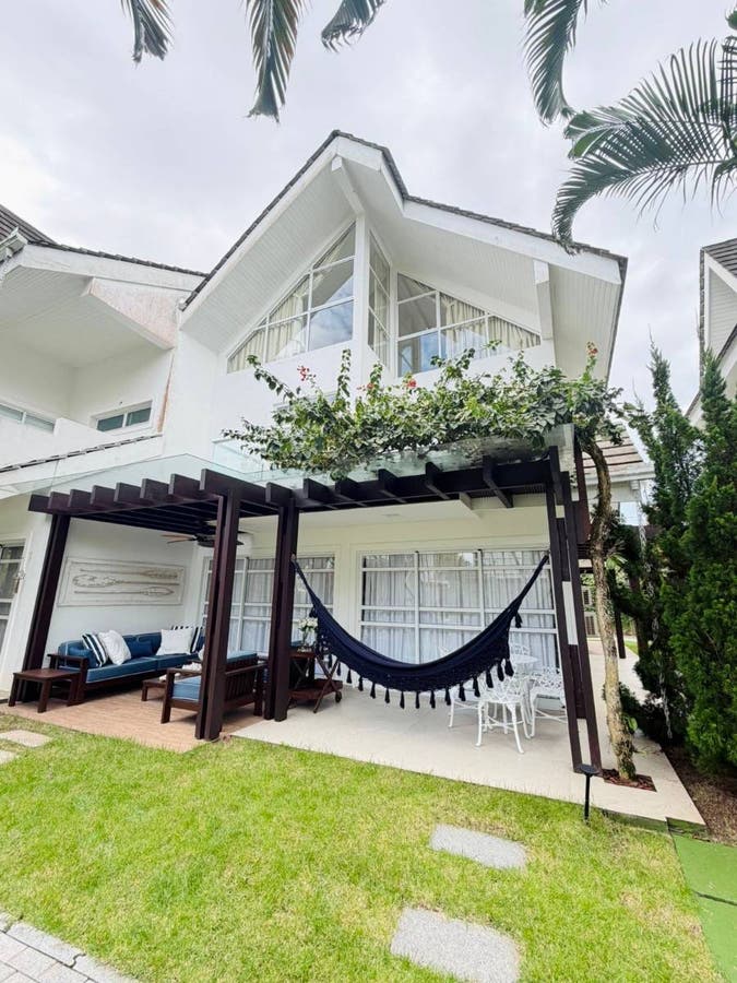 Aluguel Anual - Casa Condomínio Fechado - Praia do Estaleiro - Balneário Camboriú - Casa de Condomínio em Praia do Estaleiro, Balneário Camboriú - para locação - TK Imóveis