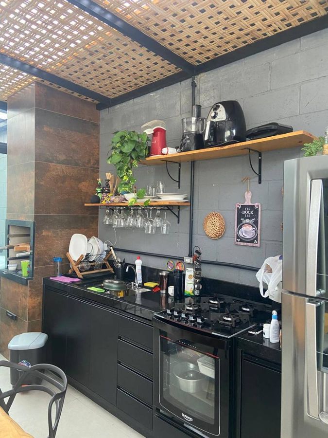 Casa de Condomínio à Venda com 2 Quartos com Ar-Condicionado, Cozinha Gourmet e Ofurô em Chácara Elisa - Avaré - Casa de Condomínio em Chácara Elisa, Avaré - à venda - CRYSTAL IMÓVEIS