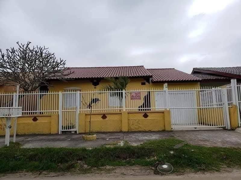 CASA C/ 6 QUARTOS - Casa em Rio Grande - à venda - SANDRA ALUGA E VENDE IMÓVEIS NO CASSINO