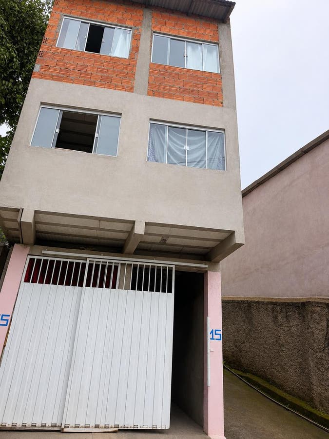 SOBRADO À VENDA - Monte Alegre - Apartamento em Conde Vila Verde, Camboriú - à venda - GJ Imóveis LTDA