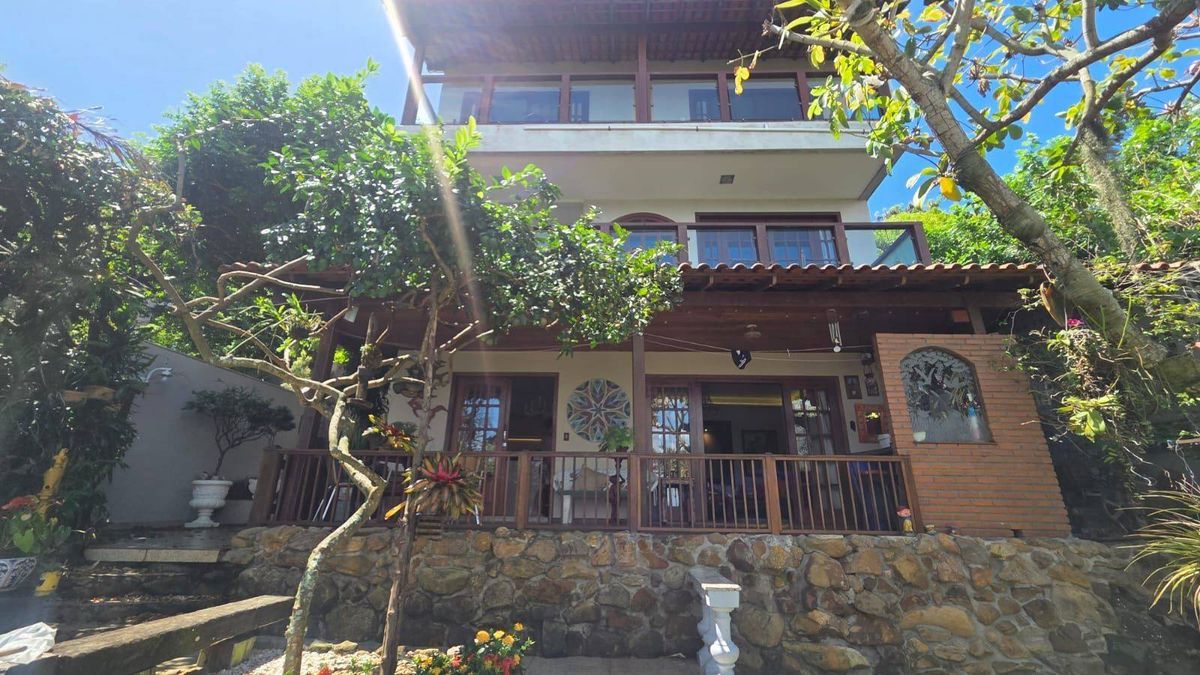 CASA TRIPLEX - 4 Quartos - 200 m² - Praia da Costa - Vila Velha/ES - Casa em Praia da Costa, Vila Velha - à venda - More & Corporatti Soluções Imobiliárias Ltda