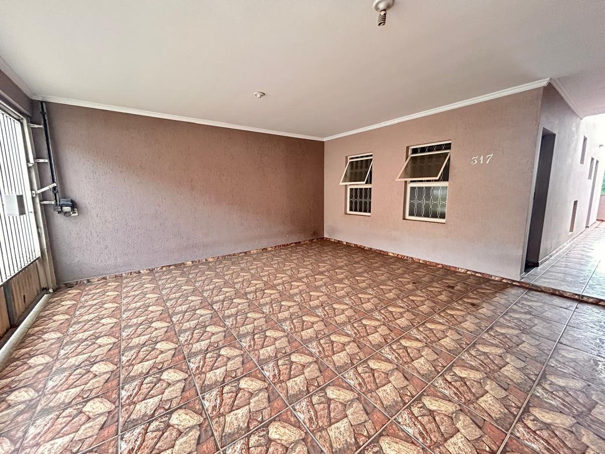 Casa 2 Quartos Parque Cidade Jardim II Jundiaí com Escritório e Quintal - Casa em Parque Cidade Jardim II, Jundiaí - à venda - Entry Imob
