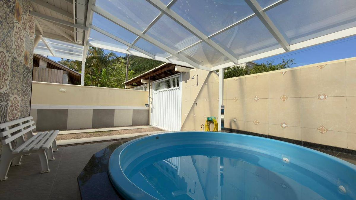 OPORTUNIDADE EXCLUSIVA – DUAS CASAS MOBILIADAS EM UM MESMO TERRENO - Casa em Camboa da Armação, Governador Celso Ramos - à venda - ADMIR MIRANDA NEGÓCIOS IMOBILIARIOS