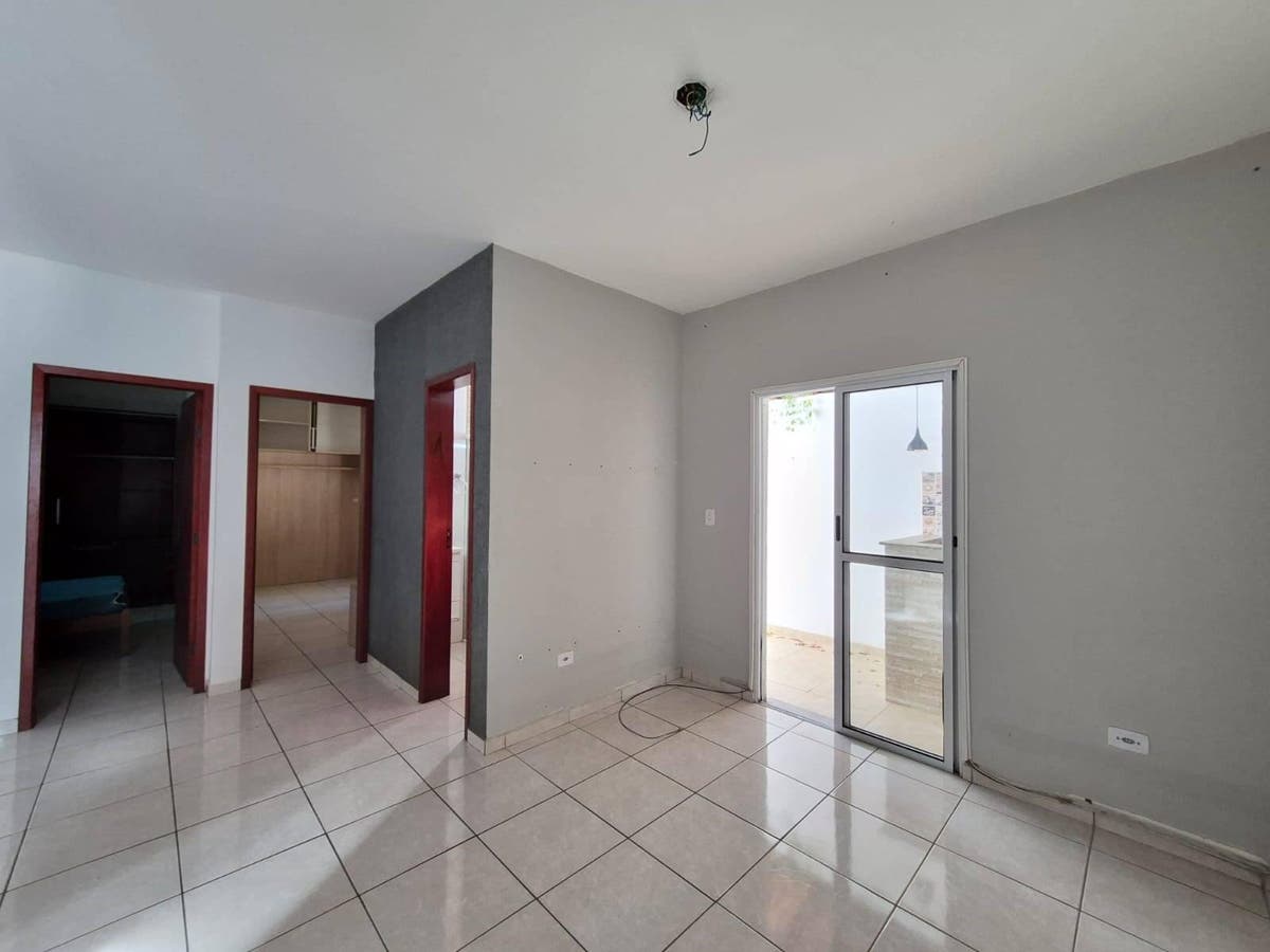Contemporâneo residencial modernista.