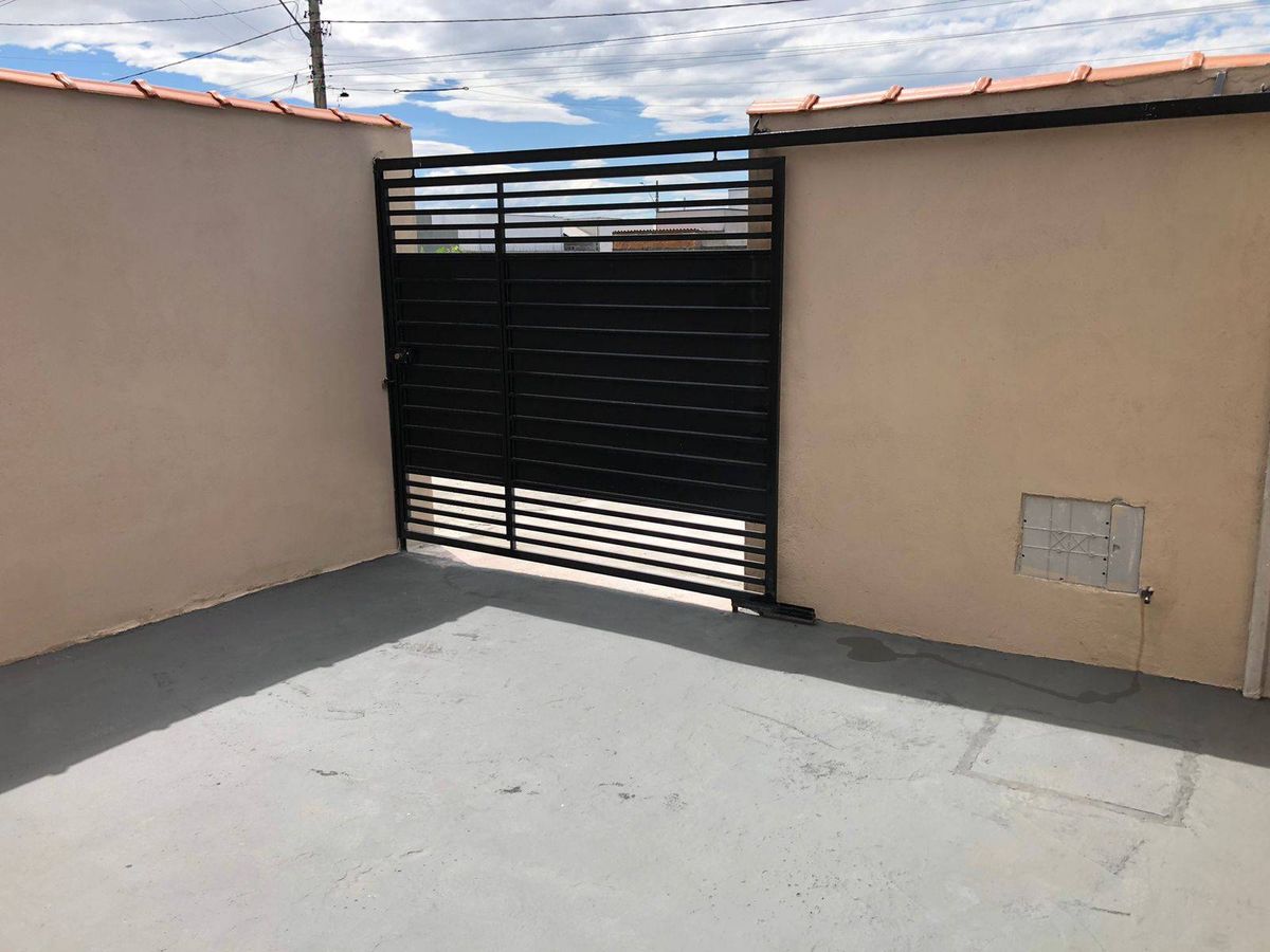 Casa com 2 quartos à Venda, Residencial e Comercial Portal dos Eucaliptos - Pindamonhangaba - Casa em Residencial e Comercial Portal dos Eucaliptos, Pindamonhangaba - à venda - EDSON DERRICO IMOVEIS LTDA
