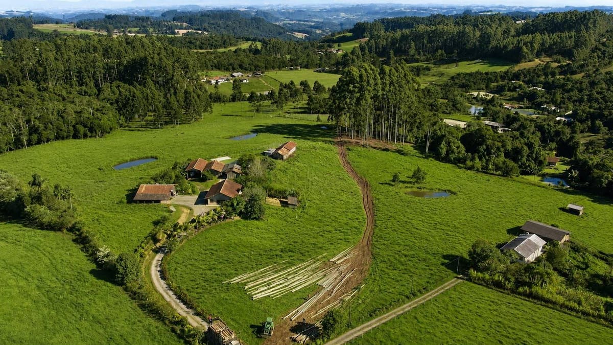 Sítio na Serra Taboão, Rio do Sul SC: 55.000m² com 2 lagoas - Sítio em Serra Taboão, Rio do Sul - à venda - ARPIA Imobiliária