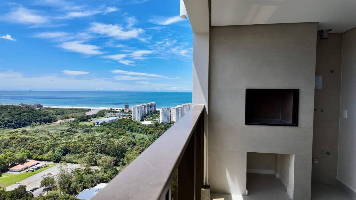 Apartamento com vista mar à venda na Praia Brava - Apartamento em Itajaí - à venda - IMOBILIÁRIA TERRA ITAJAI LTDA
