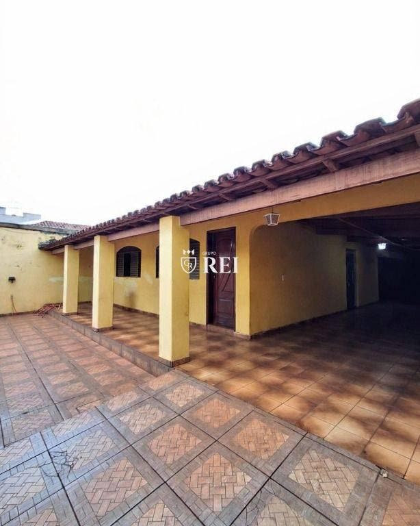 Casa com 2 dormitórios à venda, 260 m² por R$ 850.000,00 - Setor Central - Rio Verde/GO - Casa em Setor Central, Rio Verde - à venda - IMOBILIARIA REI EMPREENDIMENTOS S/S LTDA