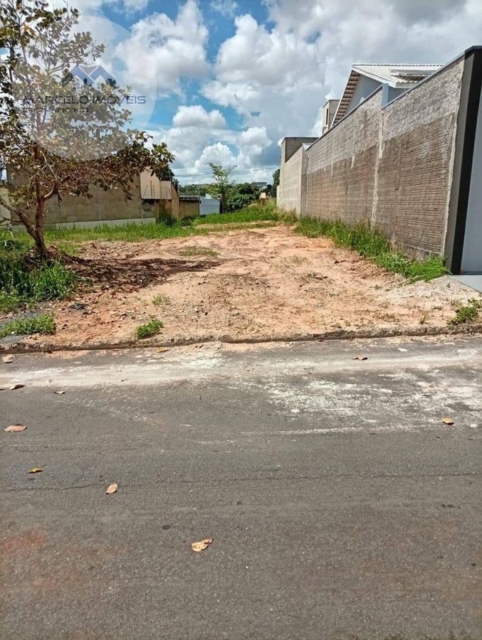 Construa aqui seu futuro! 🏠 - Lote/Terreno em Jardim dos Ipês II, Araguaína - à venda - IMOBILIARIA MARCELO IMOVEIS LTDA