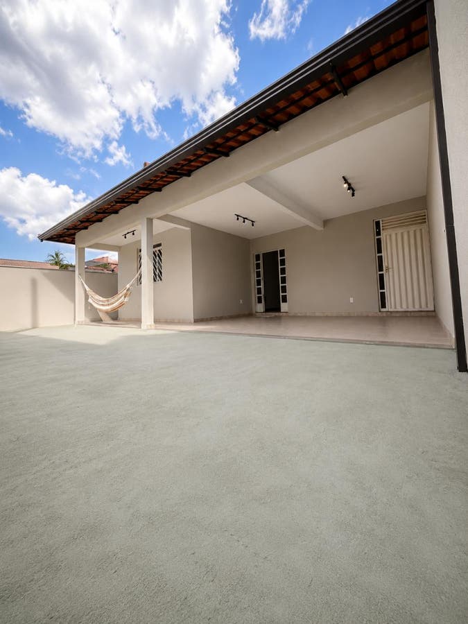 Casa com 4 Quartos à Venda Lote Completo no Itacolomi em Betim - Casa em Itacolomi, Betim - à venda - Via M Empreendimentos Imobiliários Ltda