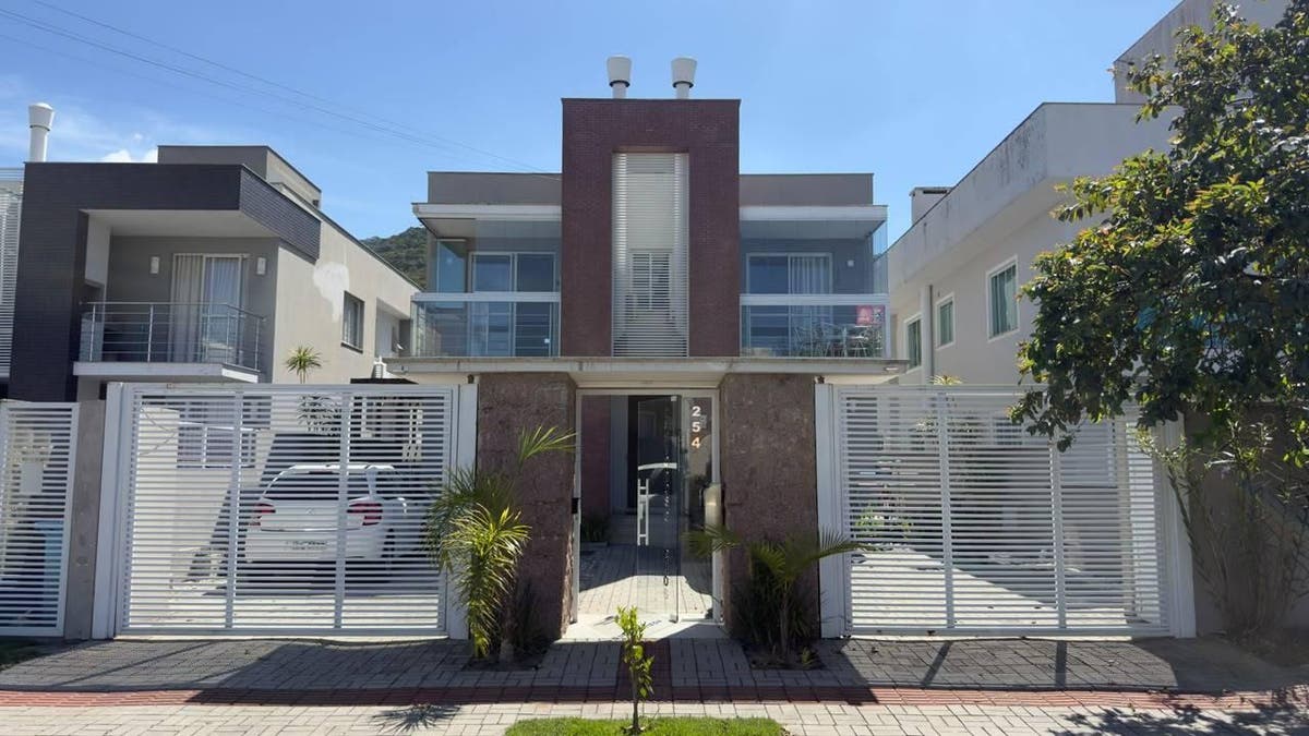 SEU APARTAMENTO NA PRAIA DE PALMAS! - Apartamento em Praia de Palmas, Governador Celso Ramos - à venda - ADMIR MIRANDA NEGÓCIOS IMOBILIARIOS
