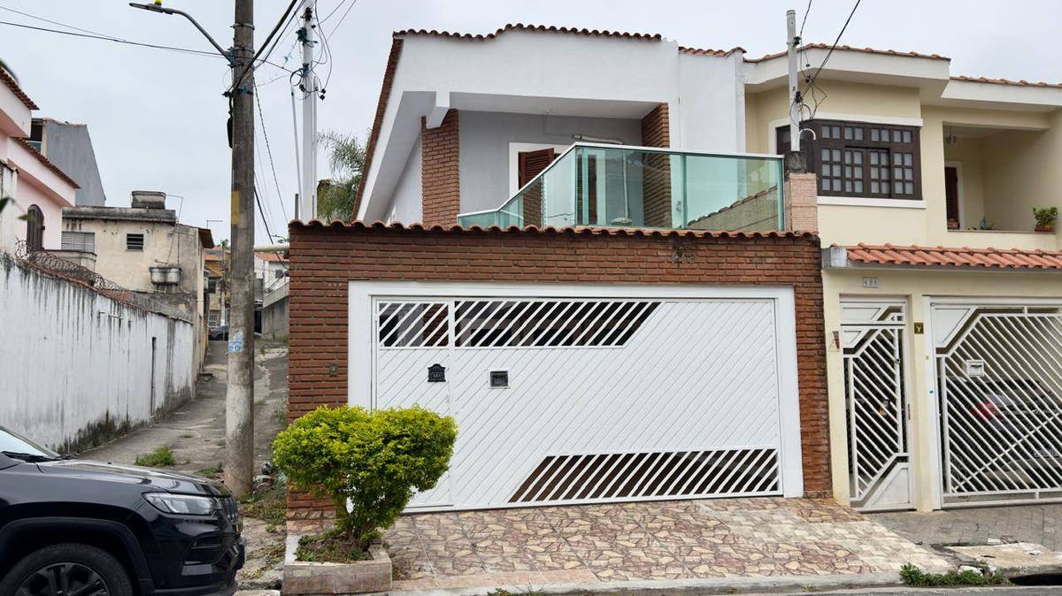 Contemporâneo; Prédios residenciais; Moderno; Minimalista; Industrial
