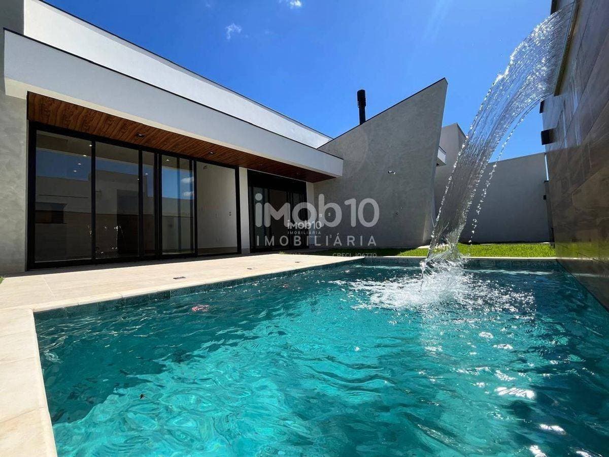 CASA PARA VENDA OU ALUGAR (R$11.000,00) COM 3 SUITES CONDOMINIO RESIDENCIAL FECHADO SAFIRA JARDIM BOURBON FOZ DO IGUAÇU - PR - Casa de Condomínio em Loteamento Bourbon, Foz do Iguaçu - para locação e à venda - Imob10 Imobiliária Ltda
