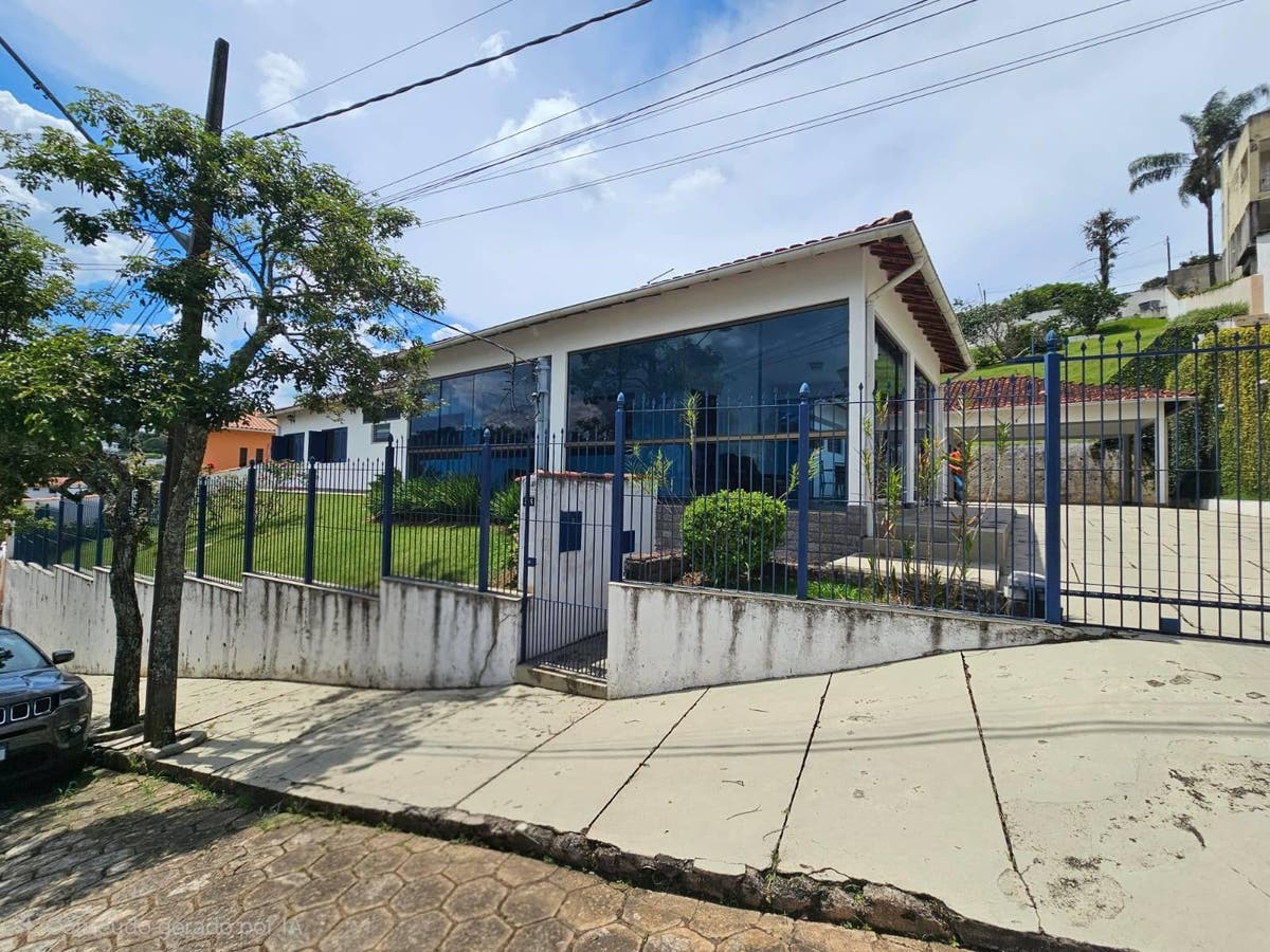 Casa com 3 quartos à Venda, Vale dos Pinheiros - São Lourenço - Casa em Vale dos Pinheiros, São Lourenço - à venda - Leticia Noronha Imóveis