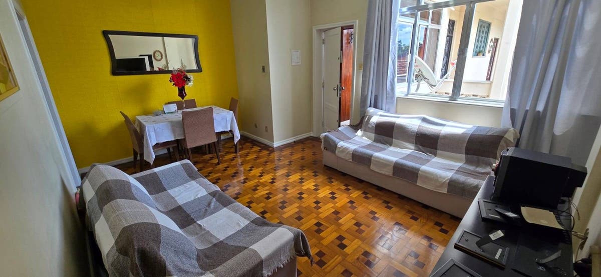 Apartamento à venda Rua Sampaio Viana (Rio Comprido) - Varanda, sala, 3 quartos, 1 banheiro social, copa cozinha, dependência completa. 90 m². Acesso ao imóvel por dois lances de escada. - Apartamento em Rio Comprido, Rio de Janeiro - à venda - MIGUEZ IMOBILIÁRIA
