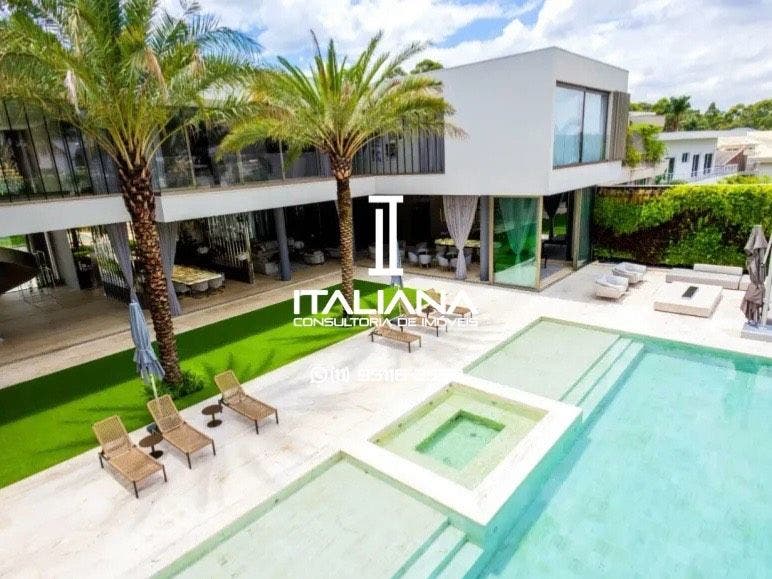 Casa Mobiliada a Venda em Alphaville - Santana de Parnaíba - Casa de Condomínio em Tamboré, Santana de Parnaíba - à venda - Italiana Consultoria de Imóveis