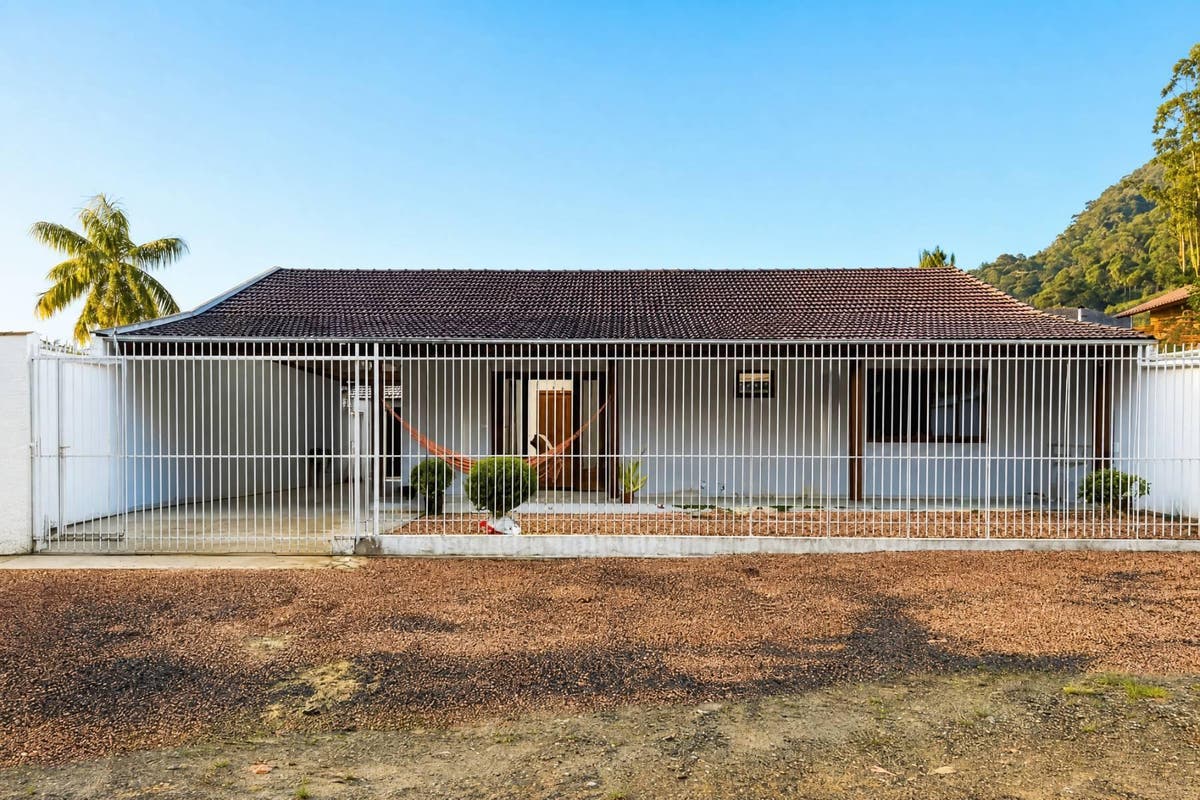 Casa de Alvenaria - Venda - 03 dormitórios - 222m2 - Semi Mobiliada - Loteamento Jardim Alexandro - Pamplona - Rio do Sul - Casa em Pamplona, Rio do Sul - à venda - Cifra Imóveis e Empreendimentos Imobiliários