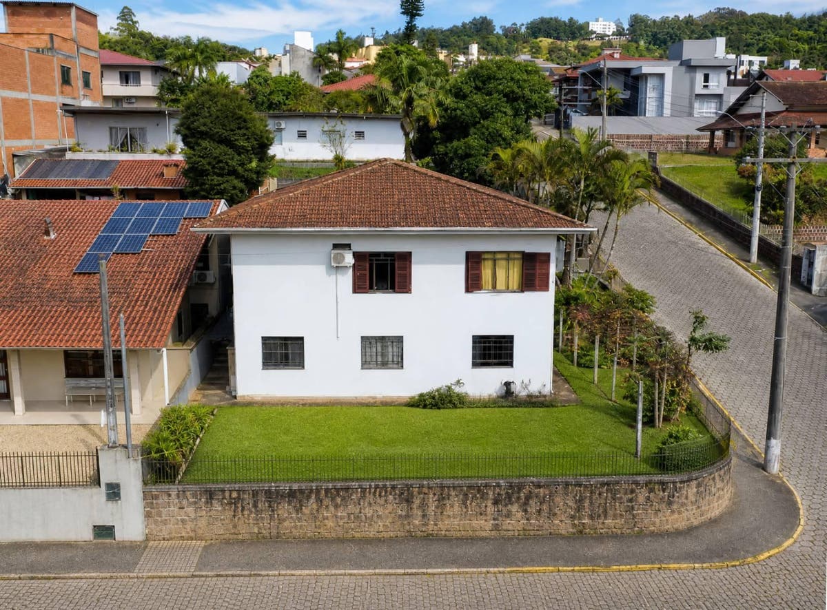 Casa de Alvenaria - Venda - 04 dormitórios - 256m2 - Semi Mobiliado - Investimento - Progresso - Rio do Sul - Casa em Progresso, Rio do Sul - à venda - Cifra Imóveis e Empreendimentos Imobiliários