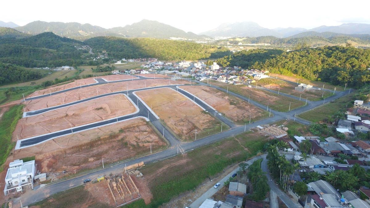 Terreno à venda, 394,63m² por R$ 241.500,00 - Três Rios do Norte - Jaraguá do Sul/SC - Lote/Terreno em Três Rios do Norte, Jaraguá do Sul - à venda - Imobiliária Piermann