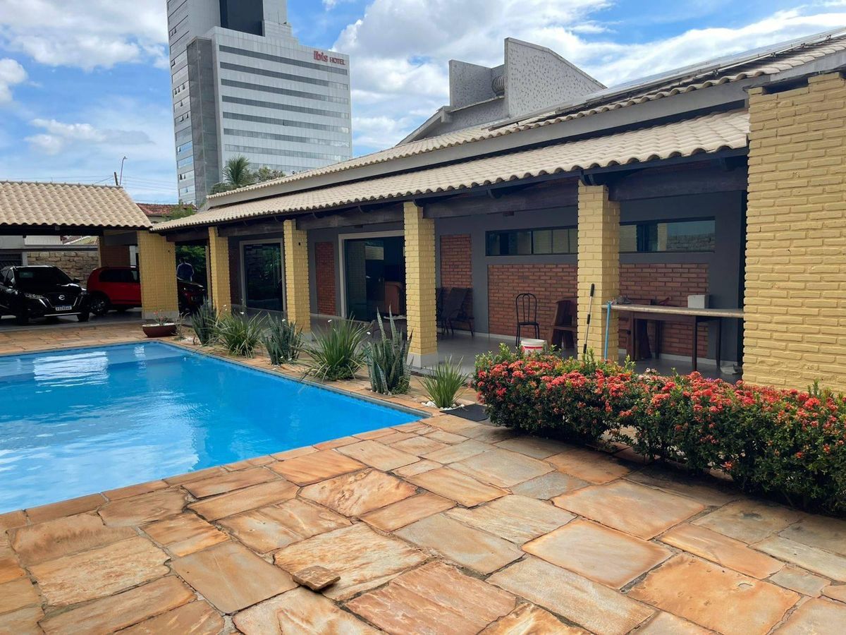 Casa - 4 quartos com piscina - 106 Norte - Casa em Plano Diretor Norte, Palmas - à venda - ALUGAR ADMINISTRAÇÃO DE IMÓVEIS