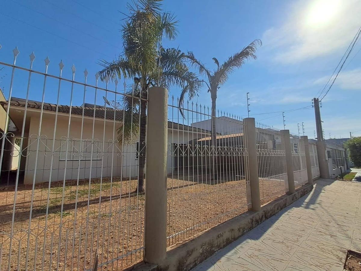 Casa com 3 quartos, 1 suíte