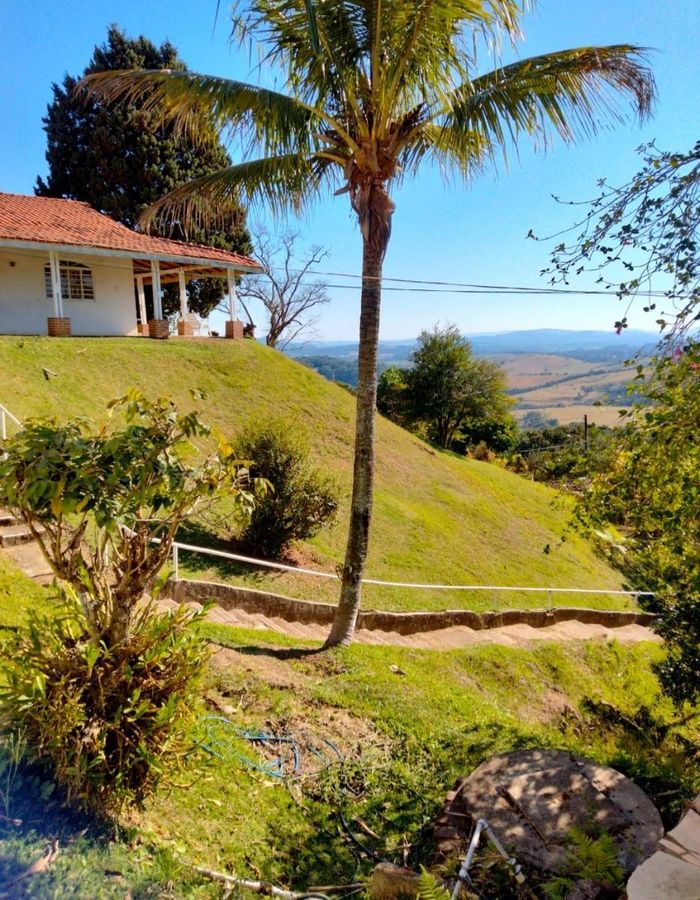Chácara com Piscina e Vista Incrível à Venda – Vitória Régia | Atibaia/SP - Chácara em Vitória Régia, Atibaia - à venda - Di Casa Imóveis Atibaia LTDA