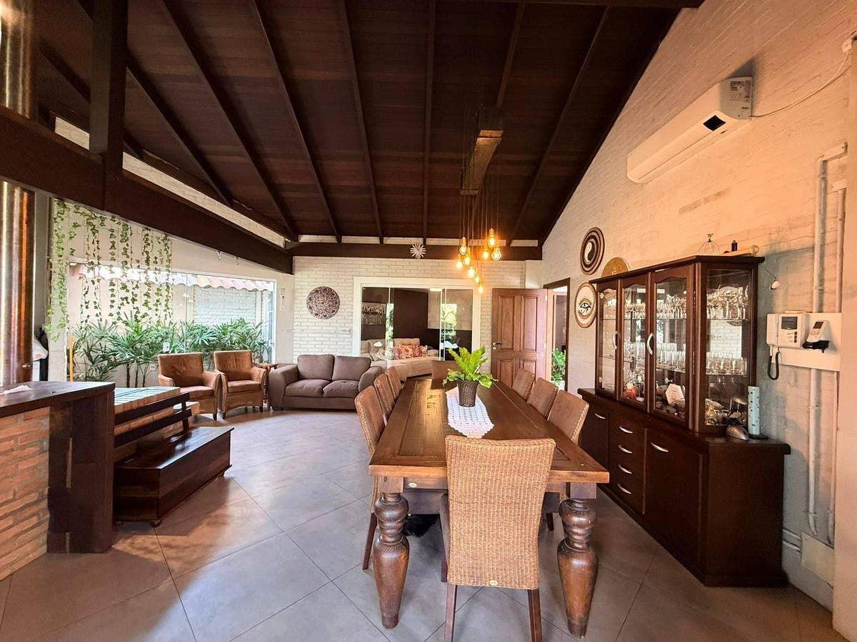 Casa Charmosa Estilo Rústica no Centro da Cidade - Casa em Centro, Jaraguá do Sul - à venda - MEGA Empreendimentos Imobiliários