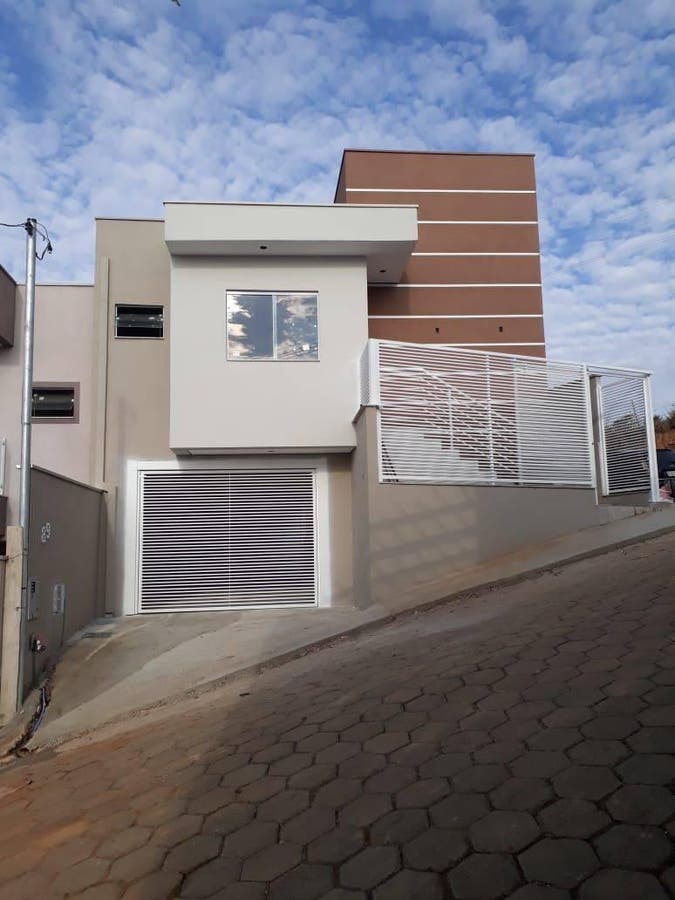 VENDE - SE CASA EM PIRANGUINHO - Casa em Centro, Piranguinho - à venda - Colibri Imóveis Ltda