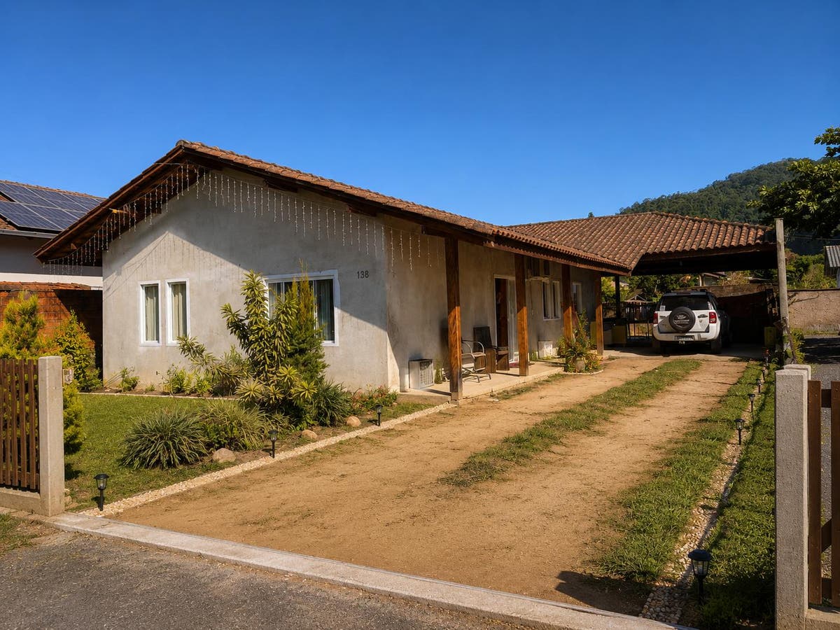 Casa à Venda no Bairro Izabel: 170m² Privativos, Área de Festas e Terreno de 406m² - Casa em Izabel, Corupá - à venda - CONSTRUTORA O.R. LTDA