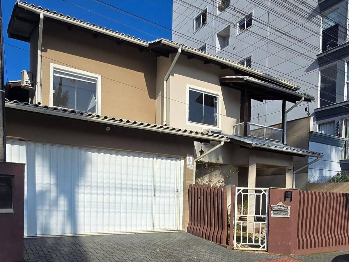 CASA AMPLA NO CENTRO DE CAMBORIÚ - Casa em Centro, Camboriú - à venda - Brava Norte Imóveis