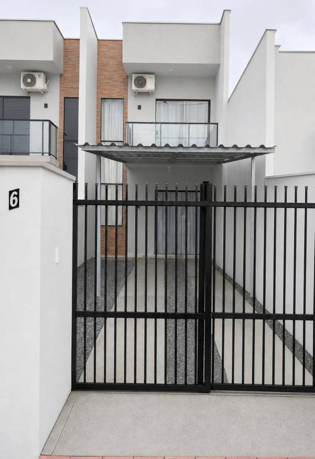 Geminado a venda em Bananal do Sul- SC - Casa em Bananal do Sul, Guaramirim - à venda - Guara Imóveis Ltda