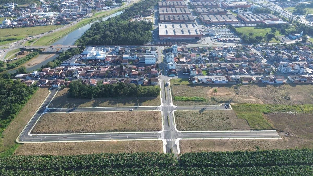 TERRENO NO LOT. SIEWERT GARTEN DE 300M² | CENTENÁRIO - Lote/Terreno em Centenário, Jaraguá do Sul - à venda - D2 Imóveis